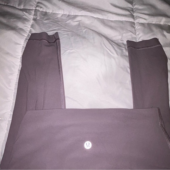 Lululemon Align High-Rise Tight 28" *Twist Waist - Picture 11 of 12